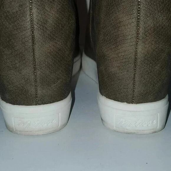 Coconut by Matisse Green Size 7.5M Sneakers - Picture 6 of 13